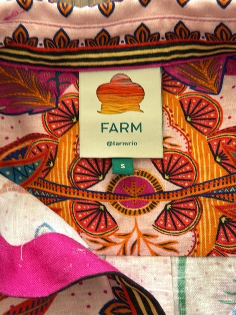 Farm Rio macaw scarf Blouse - Picture 2 of 4